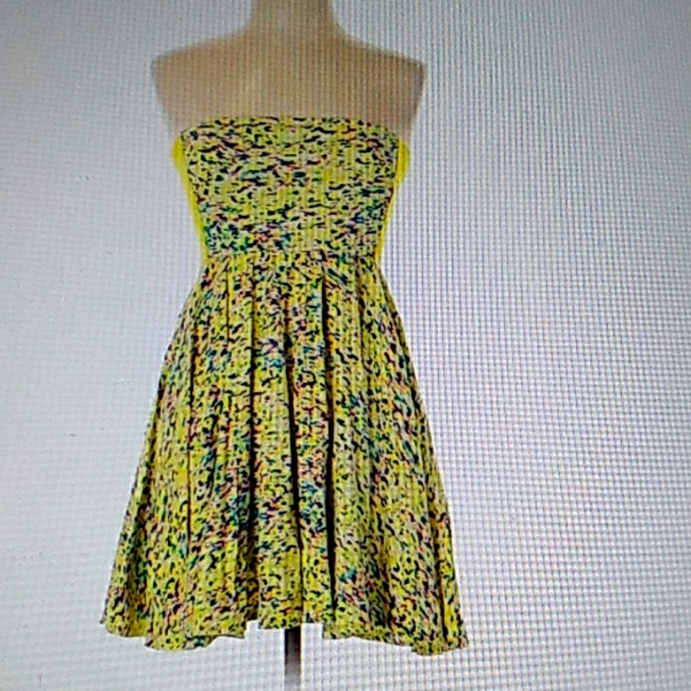 Hurley, Large, yellow floral
